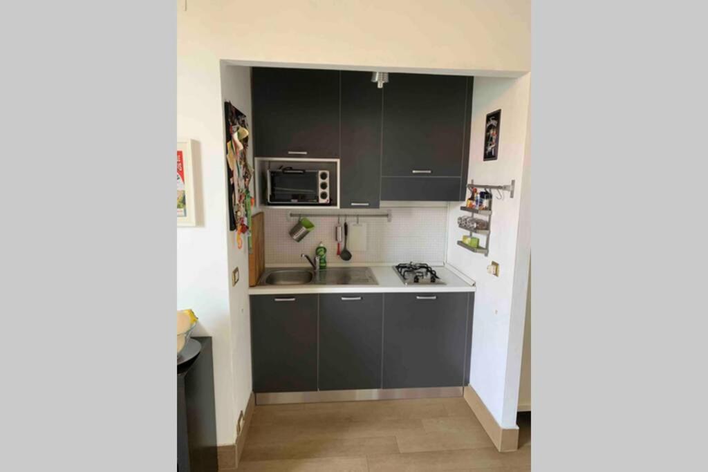 Appartamento Splendido Con Tutti Servizi In Zona Navigli Milan Exterior photo